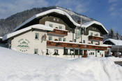 Unser Hotel im Winter